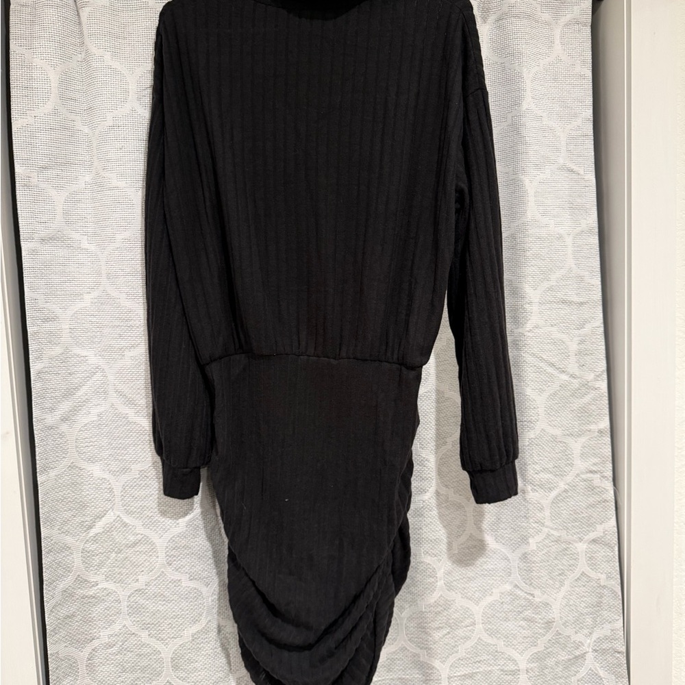 Elegant Black Long Sleeve Dress